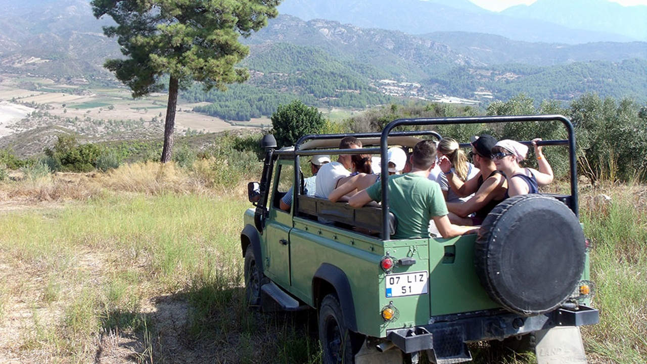 Alanya : ( 3 in 1 ) Combo Rafting : Quad | Jeep | Zipline